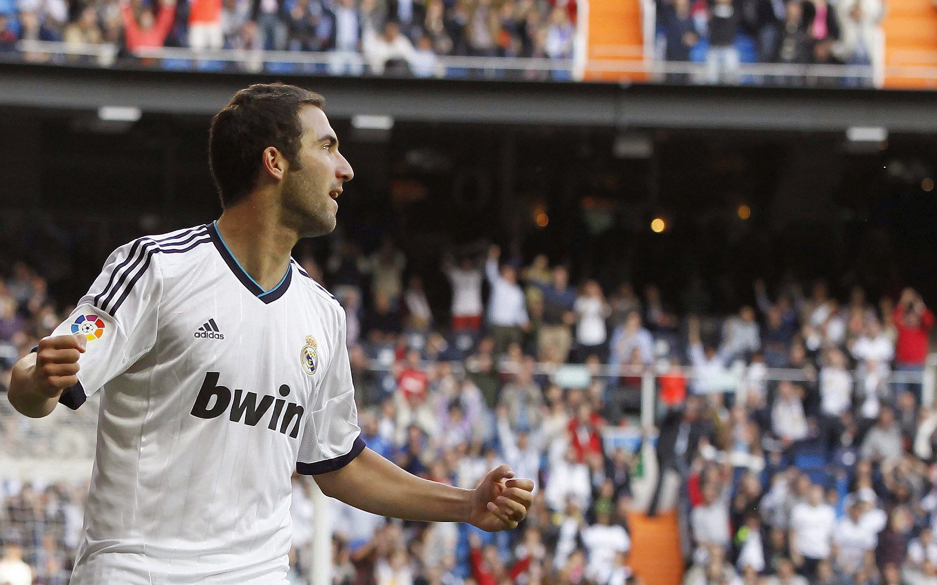 年度焦点之战之夜,利拉德在聚光灯下完成自我正名